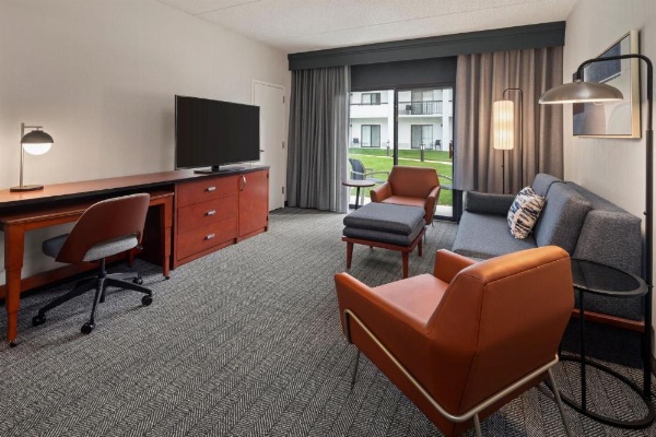 Courtyard By Marriott Chicago Waukegan/Gurnee image 22