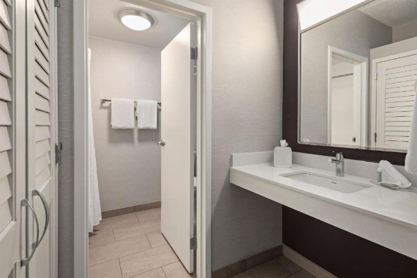 Courtyard By Marriott Chicago Waukegan/Gurnee image 30